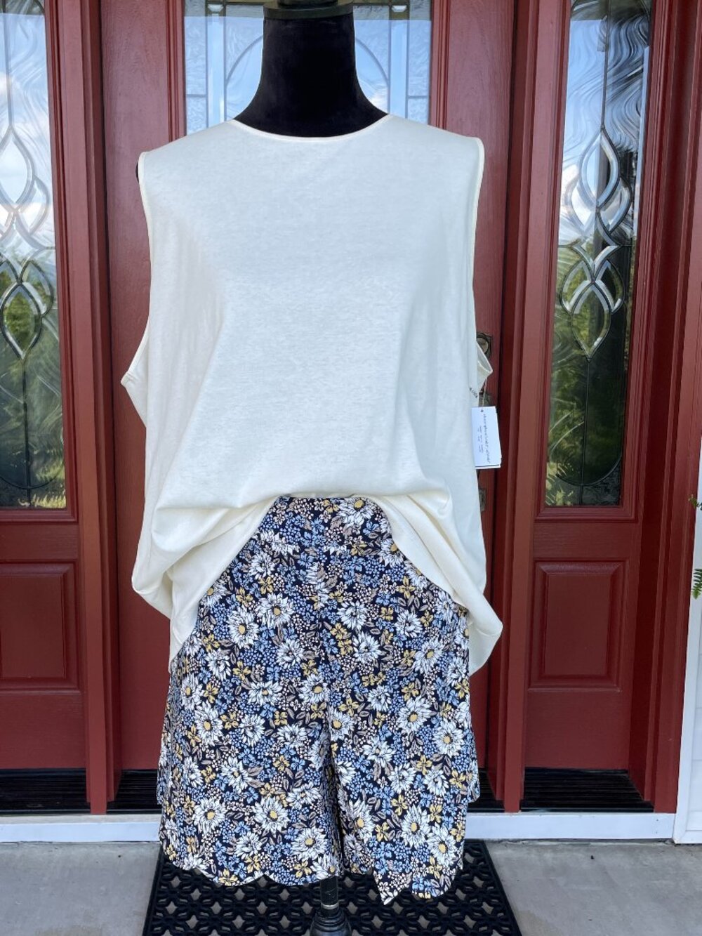 NWT Women's Short Outfit 2X (22) 3X Cato CJ Banks